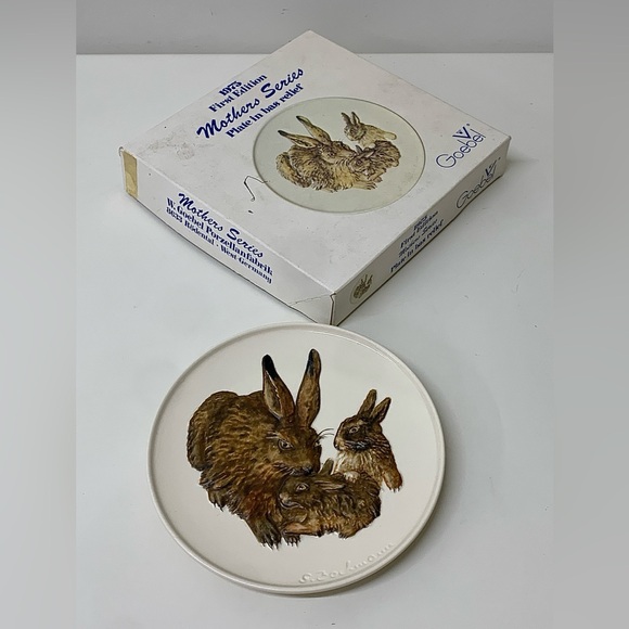 1975 Vtg First Edition Mother Series bas Relief Goebel Rabbit Collector Plate - Picture 16 of 16